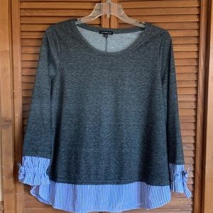 Women's Lane Bryant gray top with blue/white stripe trim 18/20